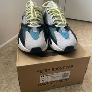Authentic like new ! Yeezy boost 700 wave runner